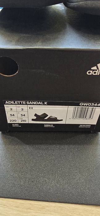 Сандали адидас номер 34