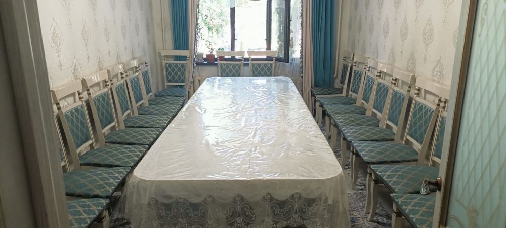 18 стулья 4 метр стол