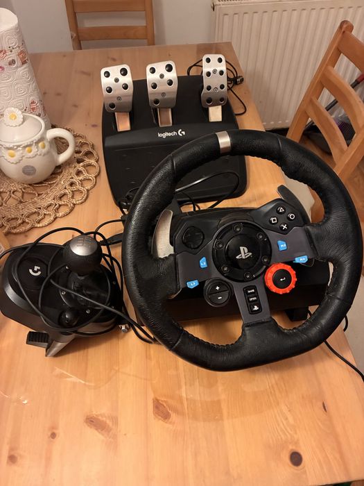 Vand Volan gaming Logitech g29