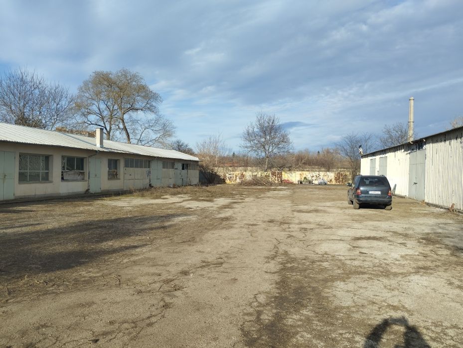 Дава се под наем Склад в Добрич, Център - 280 кв.м за 428.4 € - Снимка #3