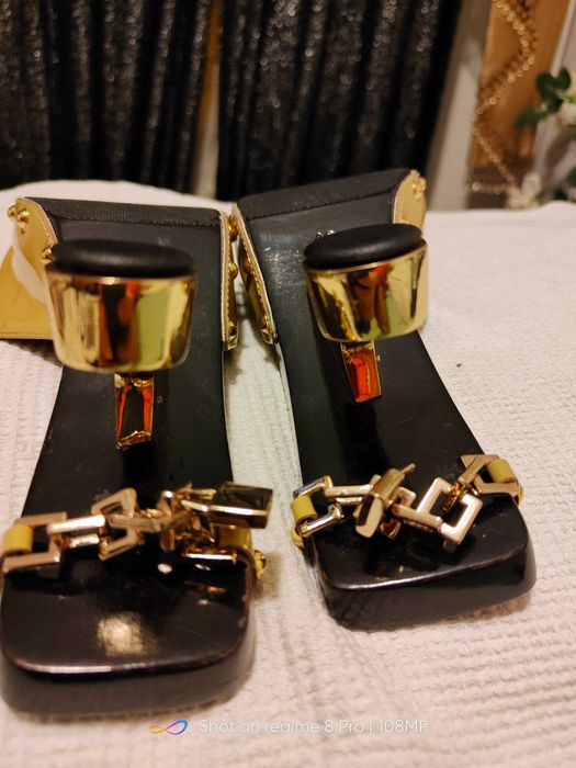 Papuci, saboti Louis Vuitton 38