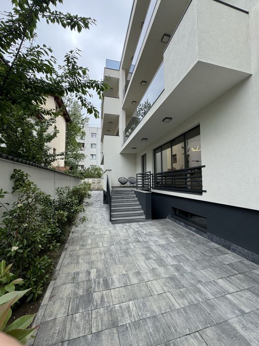 Direct Proprietar inchiriez spatiu comercial 150 mp tei/floreasca