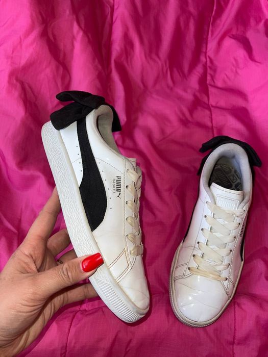 Продается кроссовки бренд хорошим состоянии