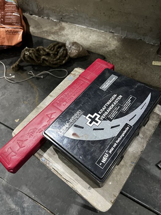 Аптечка аварийный знак Фольцваген Т4