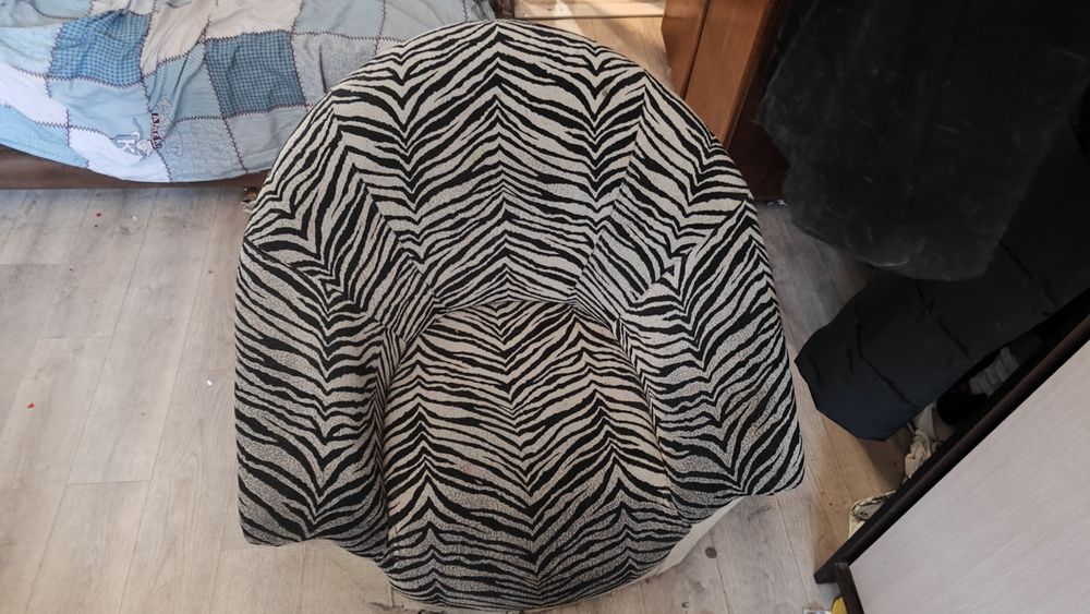 Кресло в хорошем состоянии