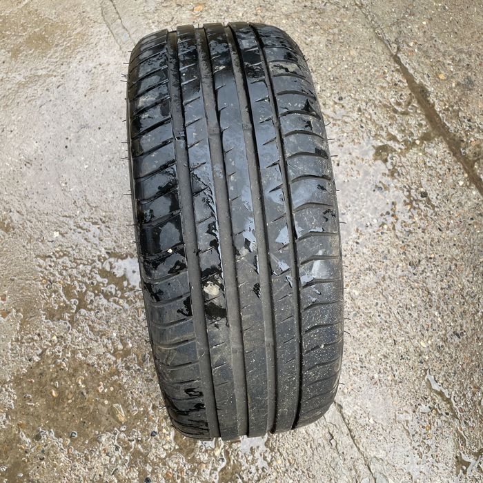продам шину 215/45/17