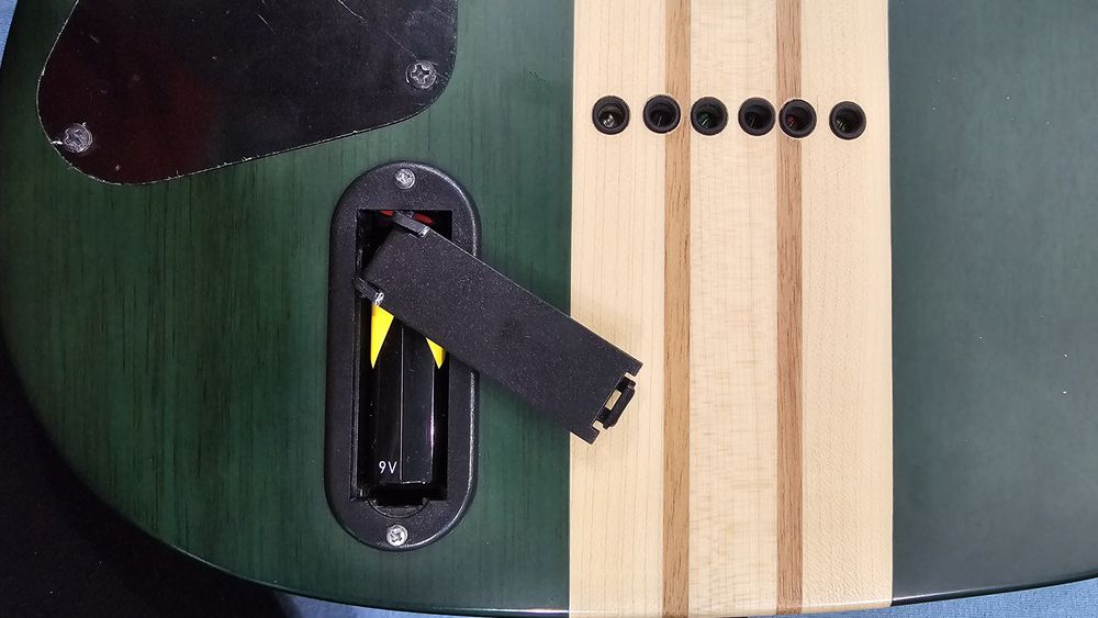 Электрогитара Harley Benton Amarok 6