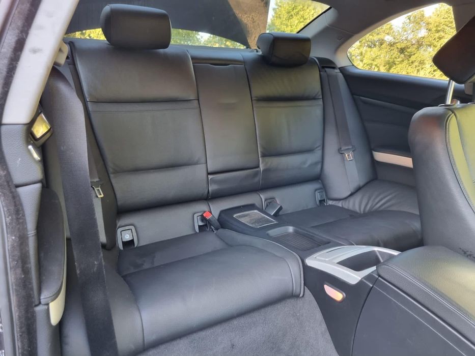 Dezmembrez BMW 335d E92 Bi-turbo 286cp,Recaro incalzit ,volan padele