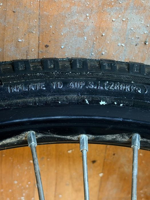 Продам велосипед LUX,в отличном состаяний