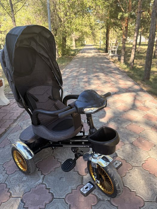 Трехколесный велосипед
