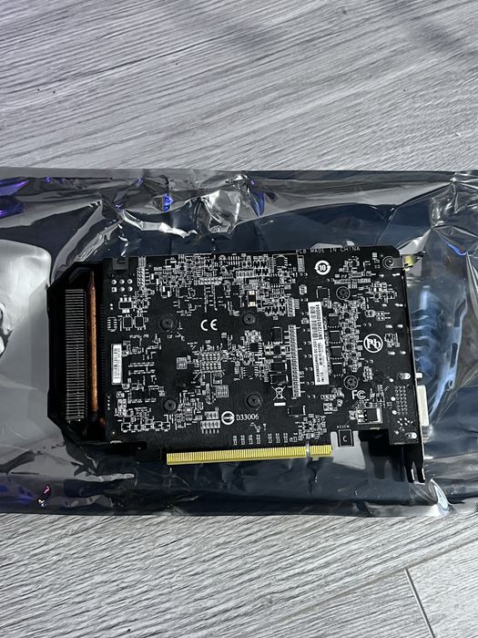 Видео карта Gigabyte Radeon Rx 560 4GB