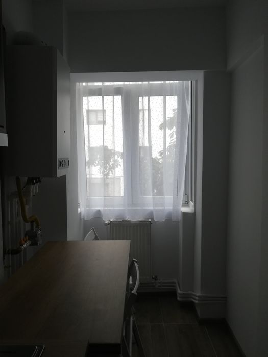 Închiriez garsonieră zona centrala -optimed