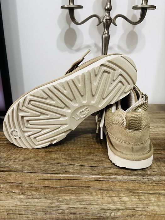 UGG 35 piele intoarsa