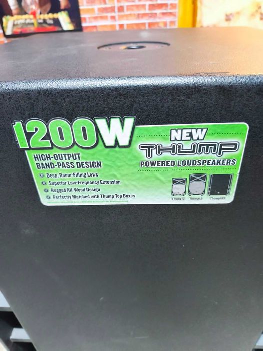 Mackie Thump 18S - 1200W 18'' Powered Subwoofer