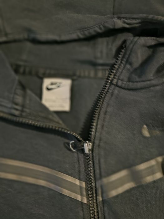 Nike запазен суичър tech