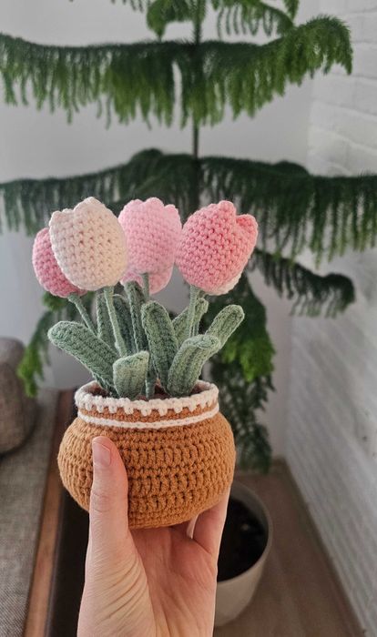 Ръчно плетени цветя