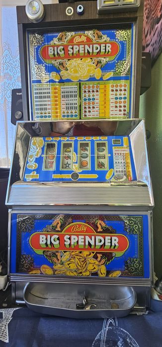 Slot machine Bally