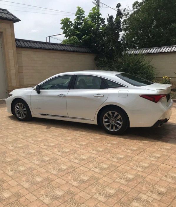 Toyota AVALON  2022