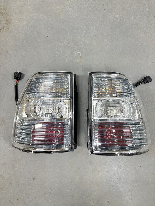 Фонарь задний Паджеро 4