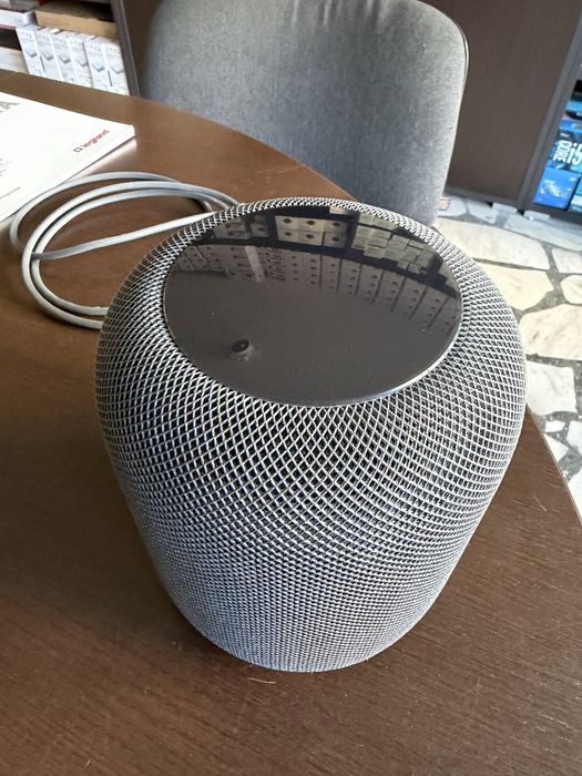 Apple HomePod Smart Speaker Space Gray A1639 MQHW2LL/A