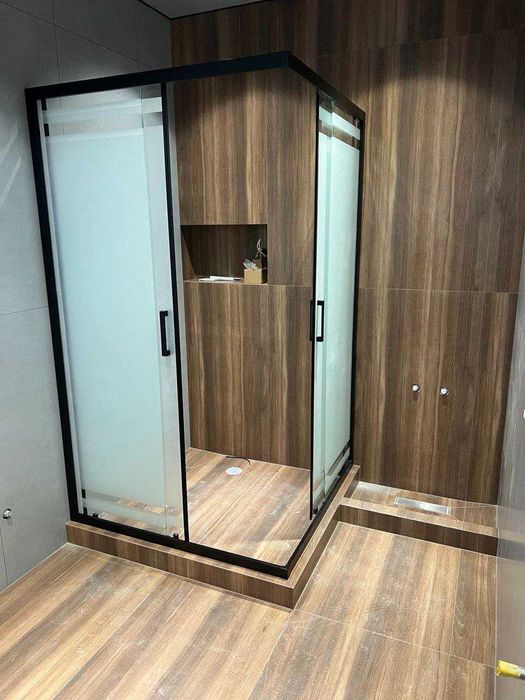 Душевые кабины и перегородки из калённого стекла на заказ