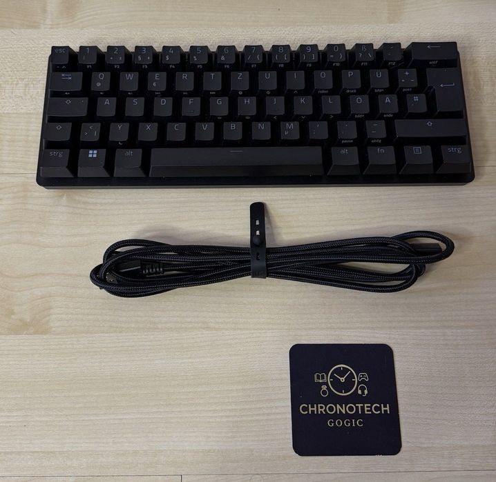 Нова Геймърска механична клавиатура RAZER HUNTSMAN MINI PURPLE Switch