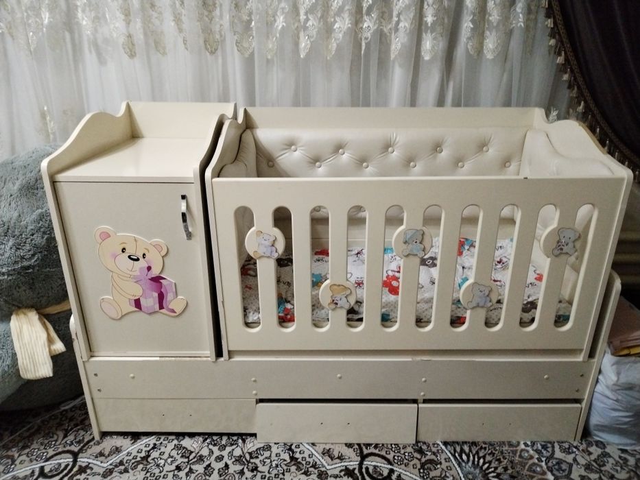 Б/у детские кроват комплект хорошие состаяна