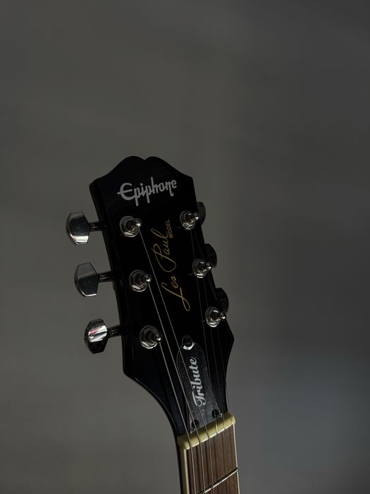Электрогитара Epiphone Tribute Les Paul Sunburst