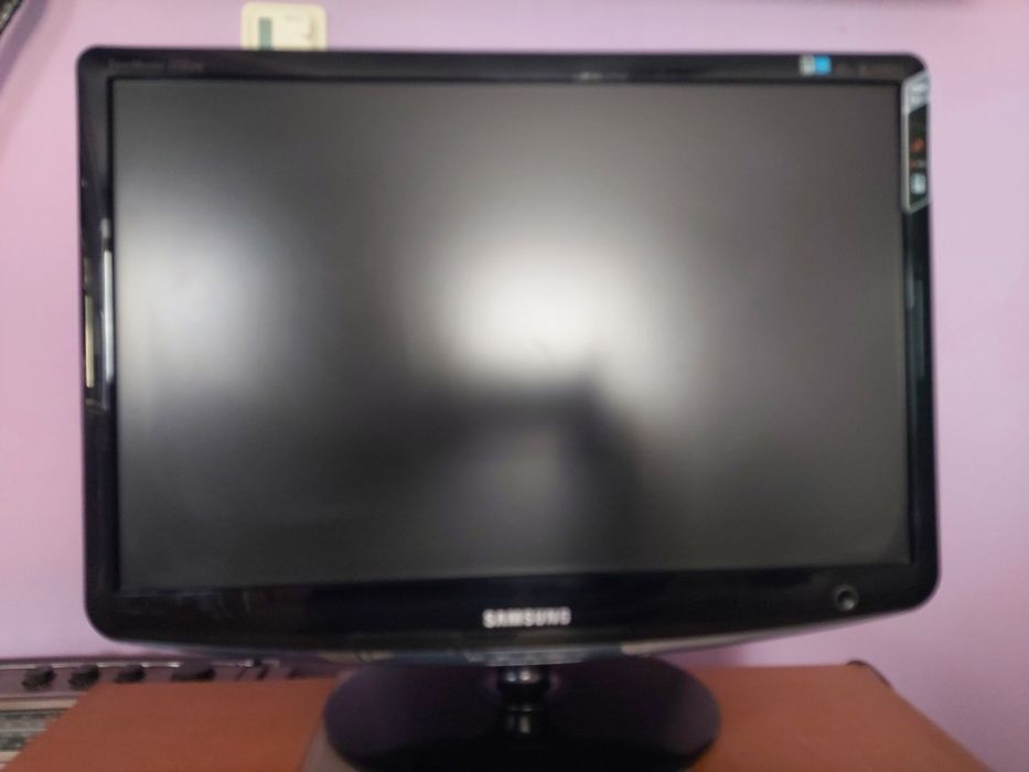 Monitor Samsung  22 polici
