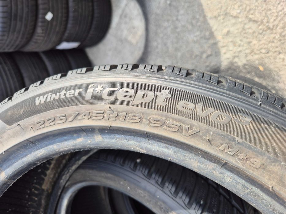 2 Anvelope de IARNA - 225/45/18 95H - Hankook Winter - Stare F BUNA - DOT 2022 !