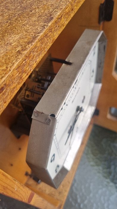 Ceas perete cu pendul