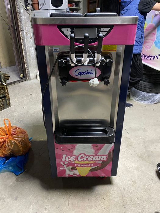 Мороженое аппарат в хорошем состоянии  пользовались очень мало