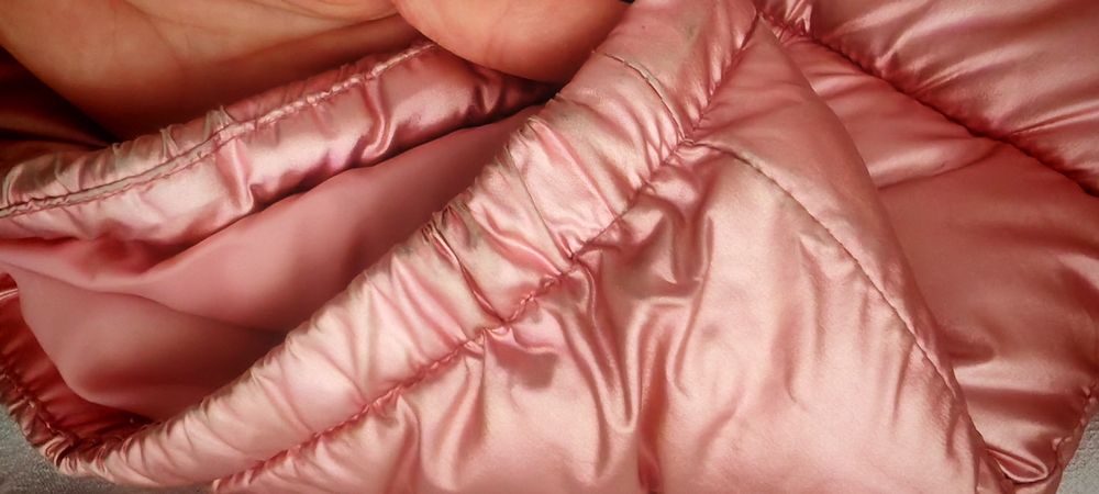 Подарява якета 128 и 134