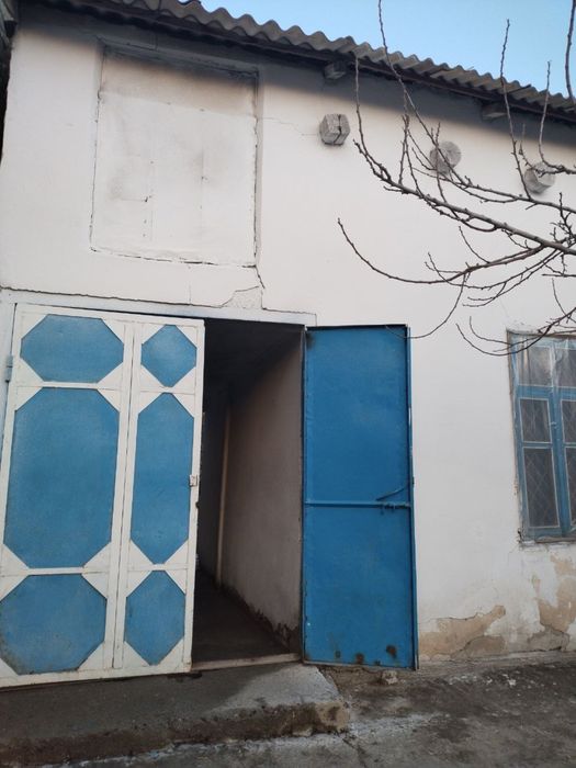 Hovli sotiladi karmanada