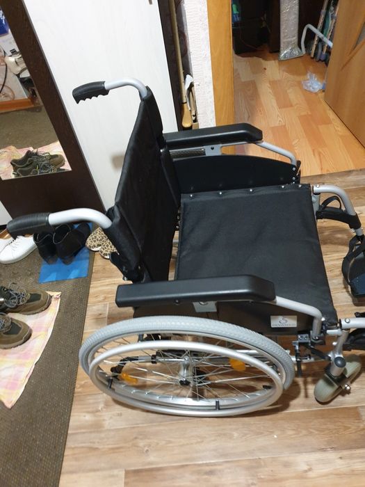Коляска инвалидная