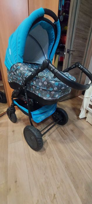 Детская коляска*