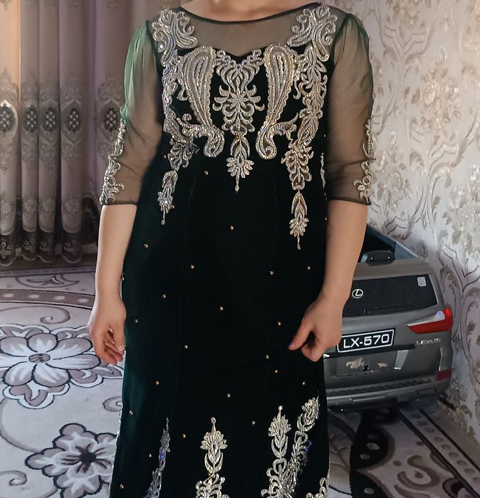 Bir marta kiyilgan yangi kelin ko'ylak sotiladi,