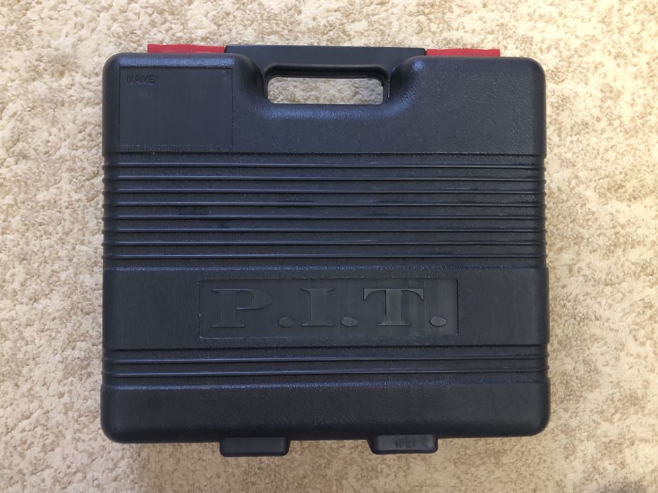 Шуруповерт в отличном состоянии