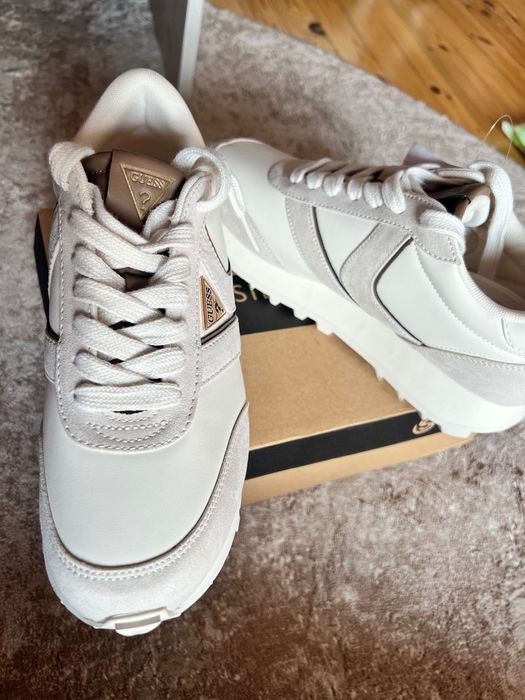 Guess Сникъри39.5