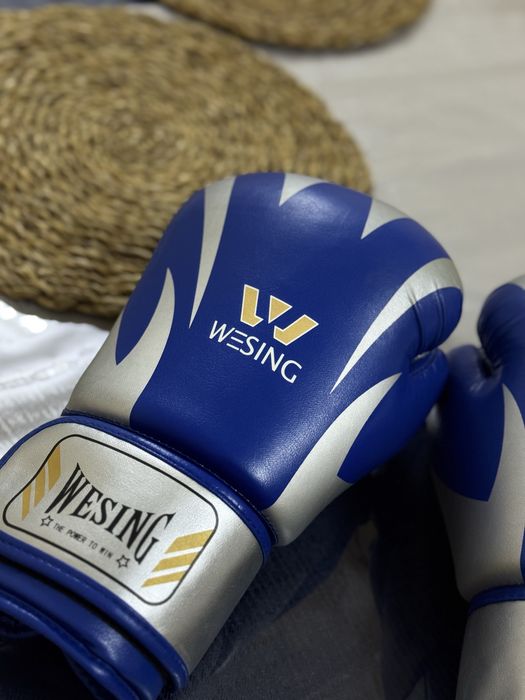 Продаеться оригинальные перчатки Wesing