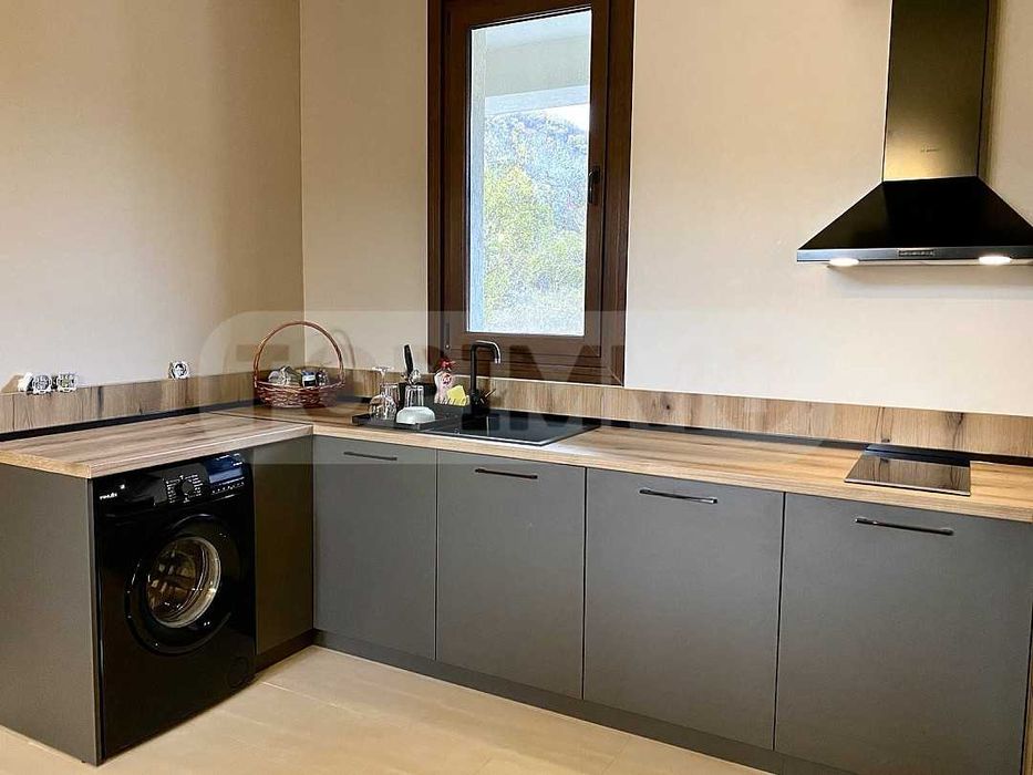 Продава се Къща в Балчик - 240 кв.м за 830 €/кв.м - Снимка #4