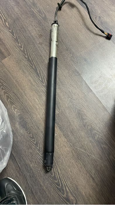 Продаю электропривода багажник