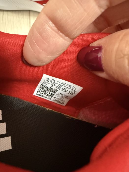 Кроссовка адидас для девочек