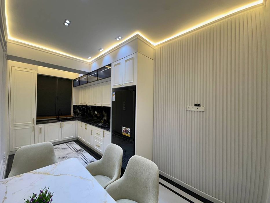 Продаётся 3-комнатная квартира (студия) в новостройке.