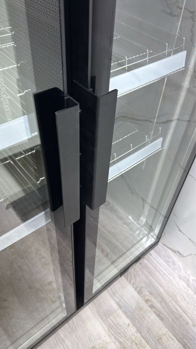 Холодильная витрина