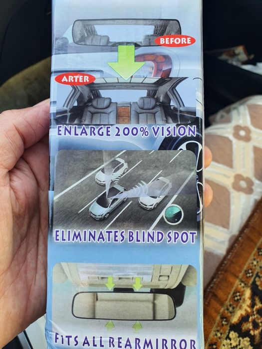 Зеркало заднего вида.