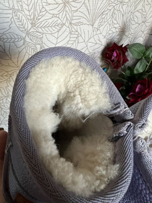 Продам детские угги