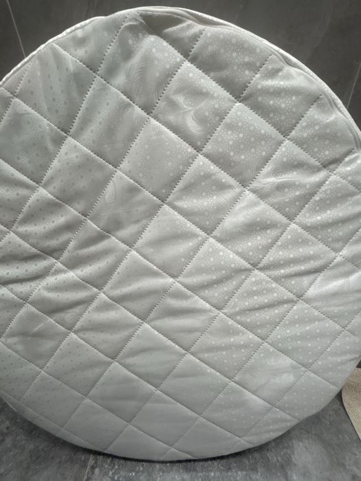 Отдам матрасик круглый бесплатно муфта и сумка  для коляски