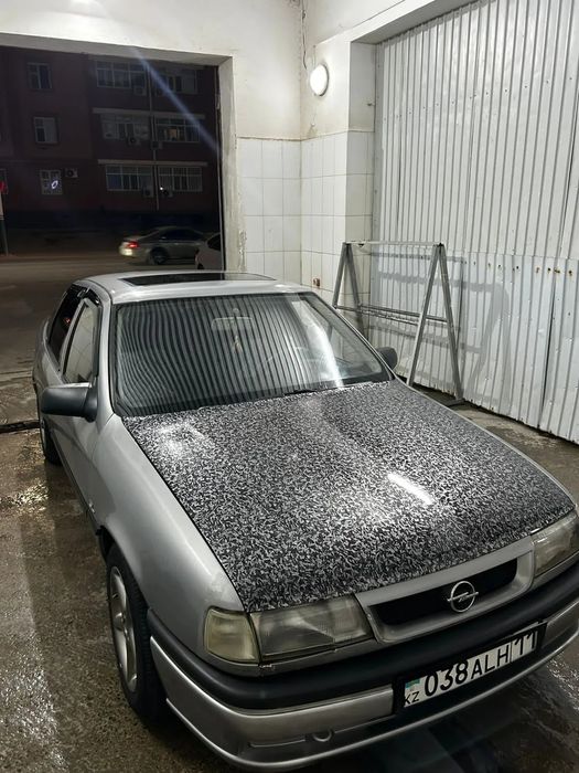 Опел вектра хэтчбек