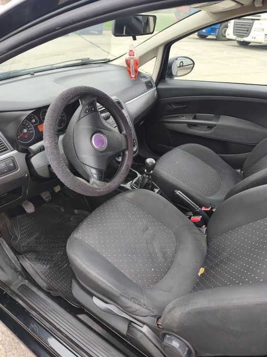 Vând Fiat Punto 1.2 benzina și gpl an 2008